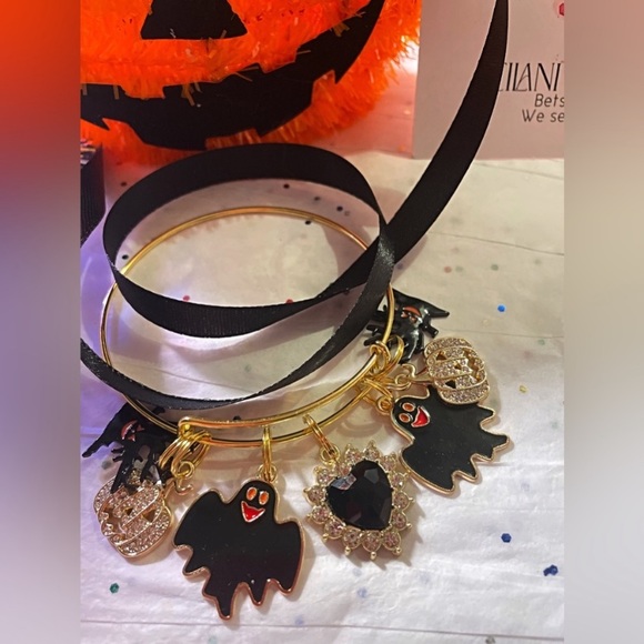 Handmade Halloween Bracelet - Picture 2 of 3